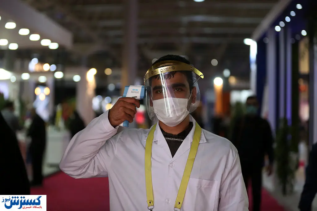 تصاویر/ رعایت پروتکلهای بهداشتی در یک رویداد نمایشگاهی
