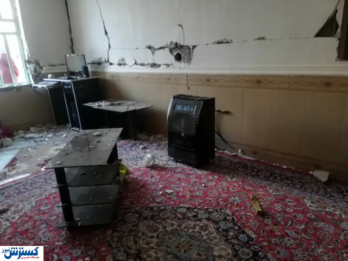 زلزلهزدگان سیسخت: «نه کانکس داریم و نه چادر کافی»