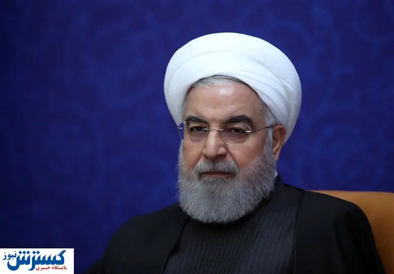 رئیسجمهور بالاخره ماسک زد + تصاویر