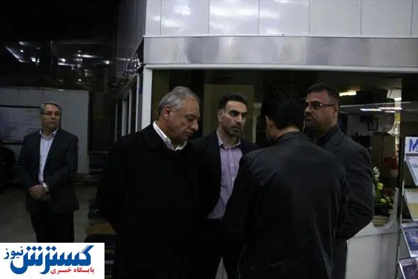 پیشکسوتان استقلال زیرآب محمود فکری را در وزارت ورزش زدند!