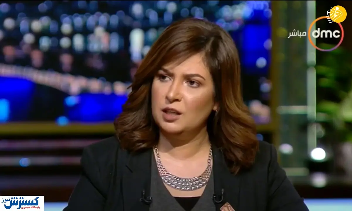 سیگار کشیدن خانم نماینده روی سکوهای ورزشگاه + عکس