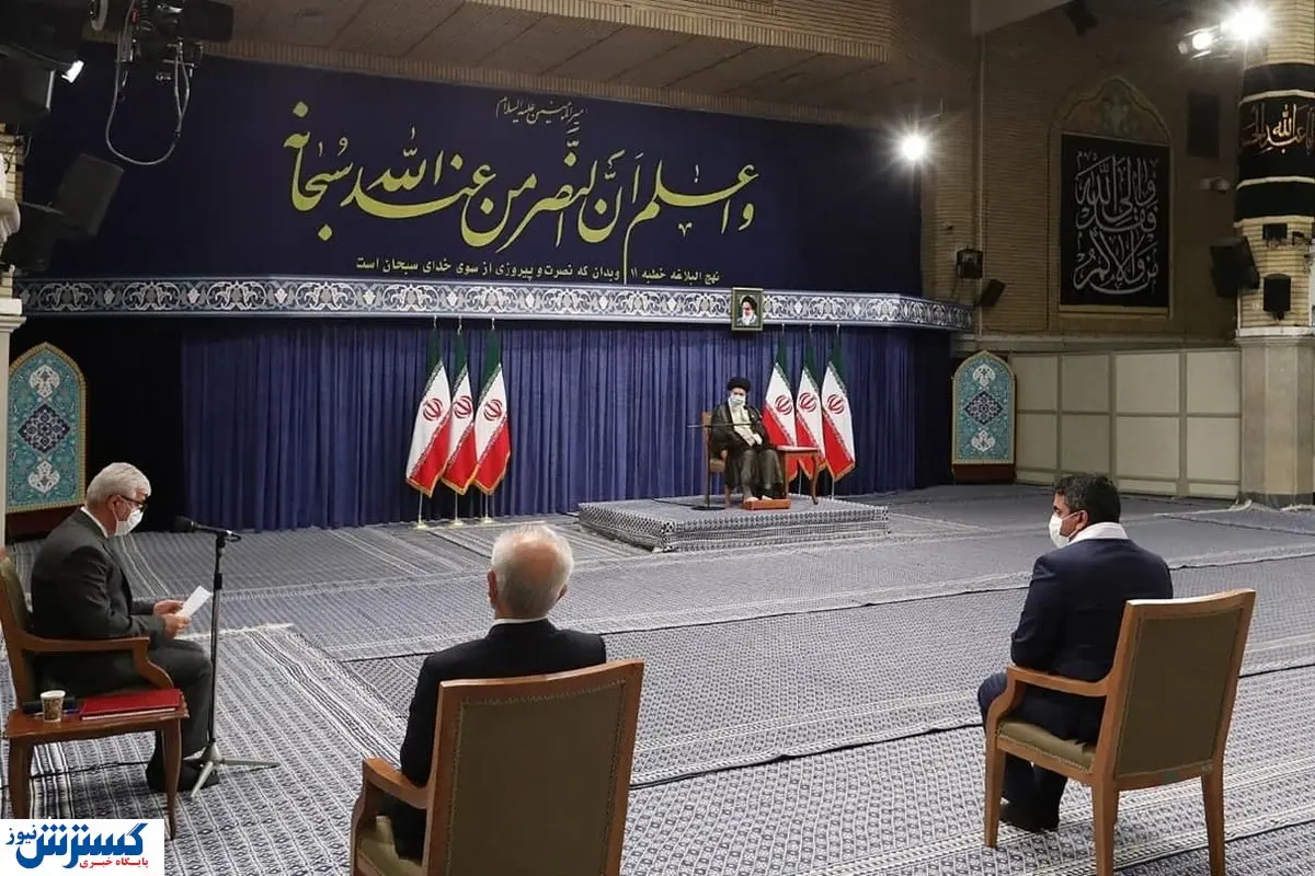 کتیبه معنادار حسینیه امام خمینی در هنگام حضور مدال آوران المپیک