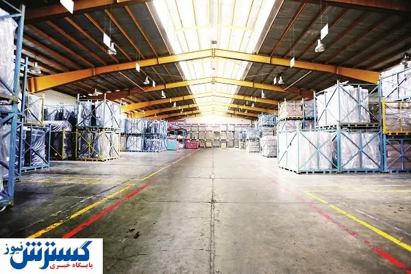 چـه کـسی جـای مردم نشـسـته است؟