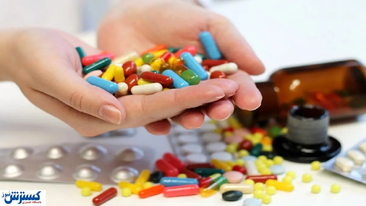 بدهی عجیب بیمه ها به داروخانه ها / کمبود دارو از رگ گردن نزدیک تر است