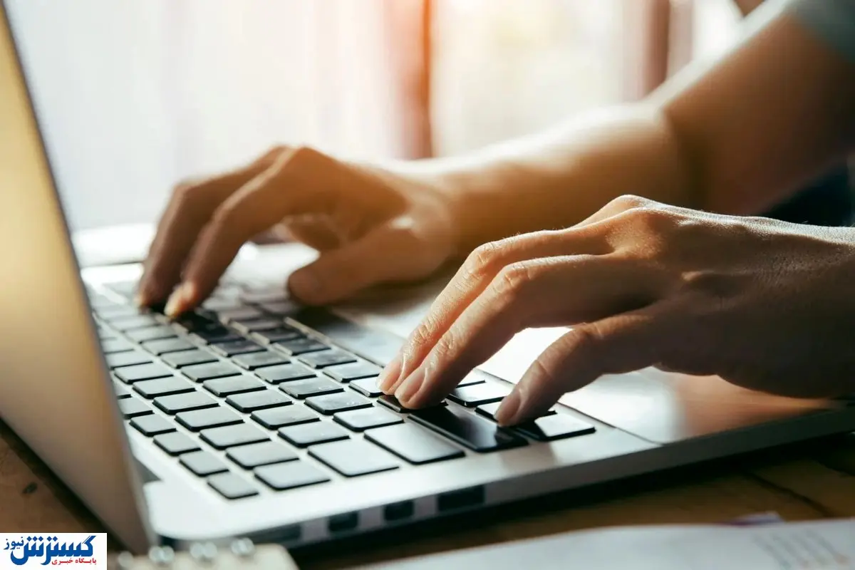 پول درآوردن با تایپ! / دستمزد تایپیست ها چقدر است؟