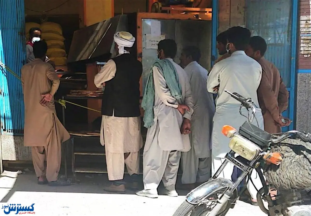 خرید و فروش نان مردم توسط افغانستانی ها | خشم ایرانی ها فوران کرد!