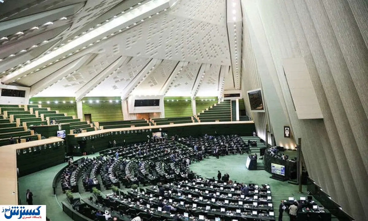 سامانه موشکی قوی و یارانه ۱۰ قلم کالا؛ نسخه نماینده مجلس برای مهار دشمن