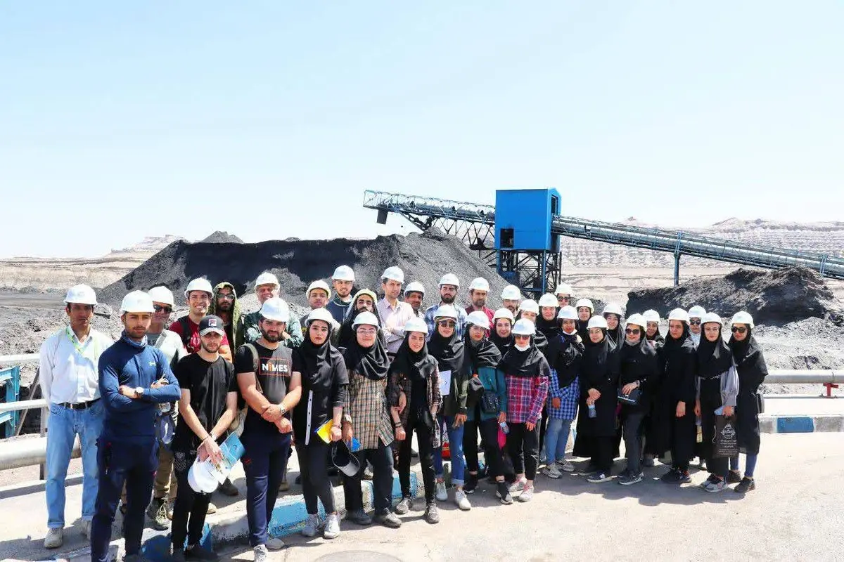 رونمایی از چهره جدید معادن ایران | زنان معدنکار در دل سنگ و خاک میدرخشند