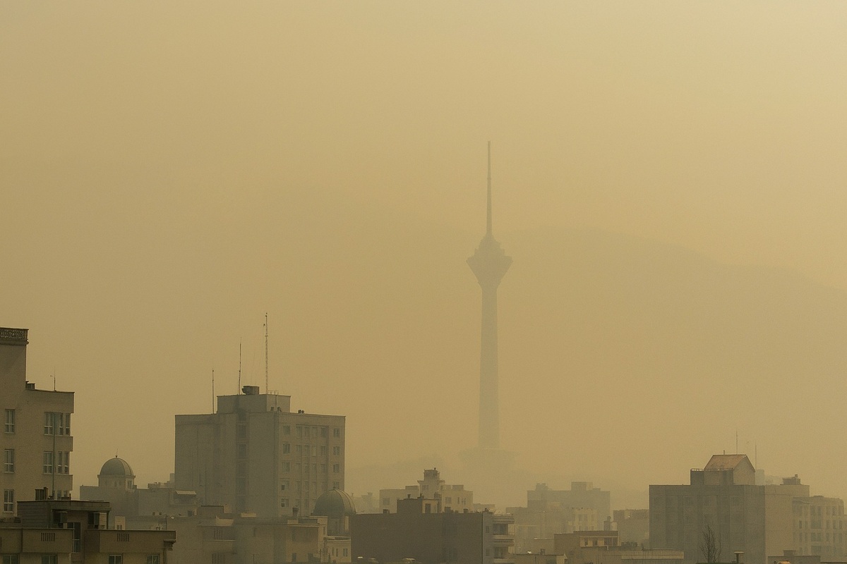 آلودهترین شهرهای ایران در پاییز ۱۴۰۴؛ تهران چندم است؟