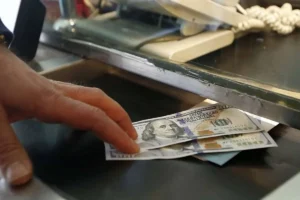 چرا دلار در مهر ۱۴۰۵ زودتر از انتظار جهش کرد؟