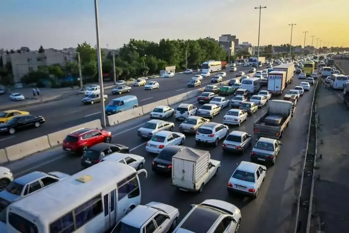 هشدار پلیس به رانندگان در مسیرهای ورودی تهران / این محورها نیمه‌سنگین شدند
