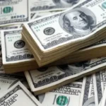 تحلیل متفاوت از جهش نرخ ارز / جنگ و محاصره تنها مقصر افزایش قیمت دلار نیستند