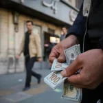 آخرین قیمت دلار امروز شنبه ۱۸ مهر ۱۴۰۵ / دلار دوباره گران شد و یورو به ۳۰۰ هزار تومان رسید + جدول